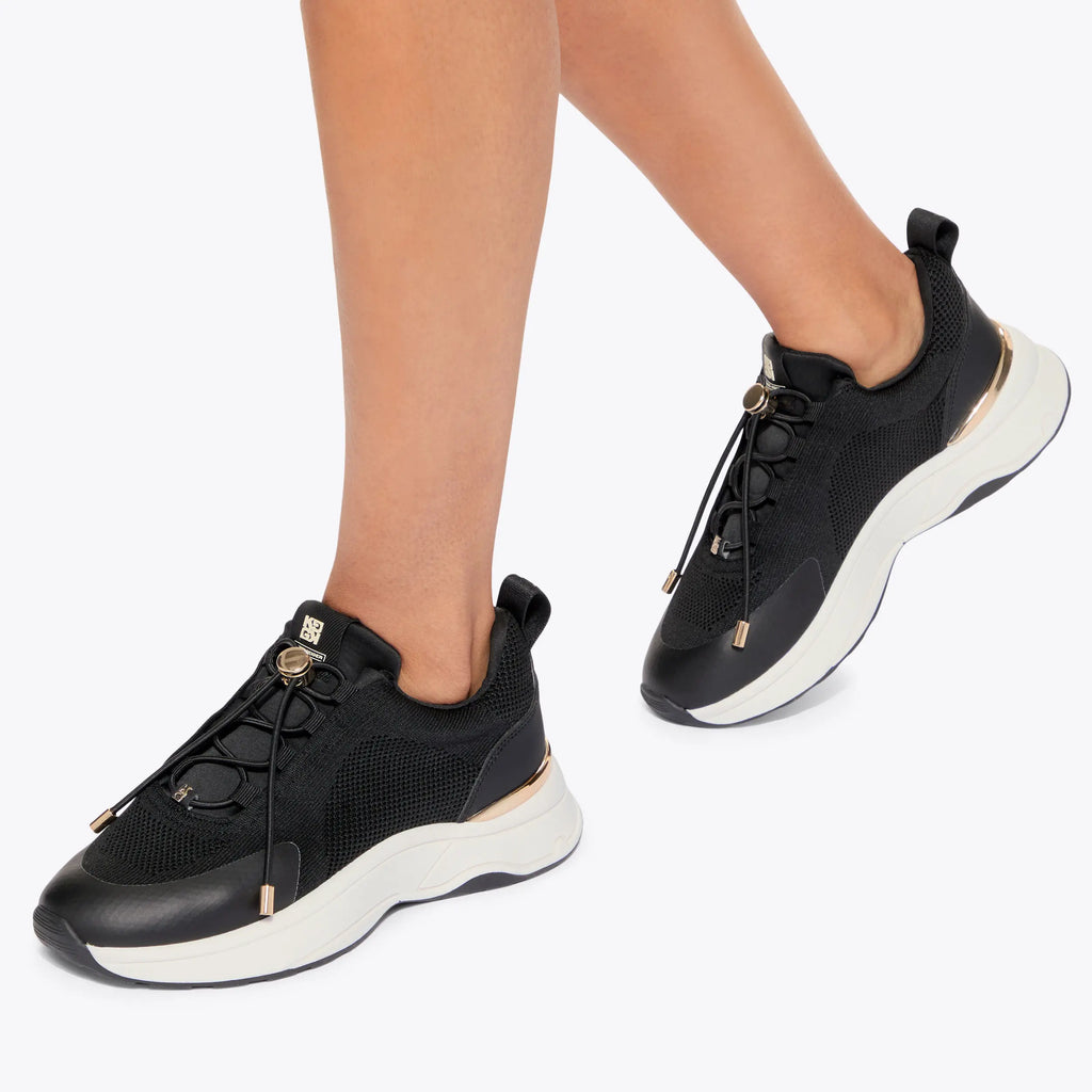 LINK TOGGLE SNEAKER