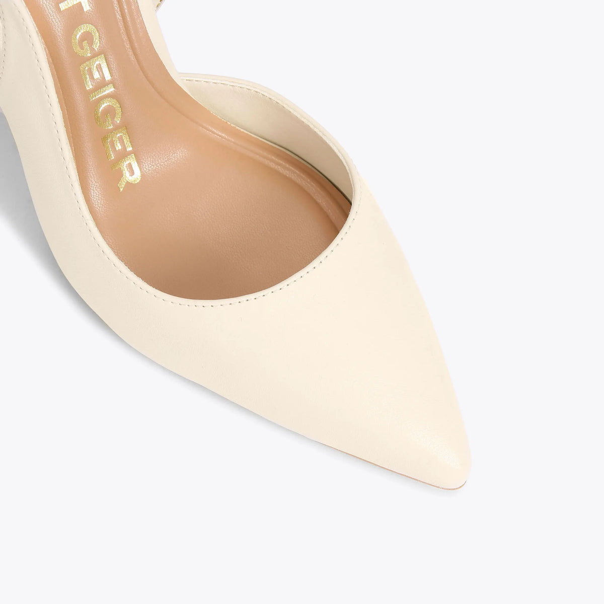 ARIA HEEL