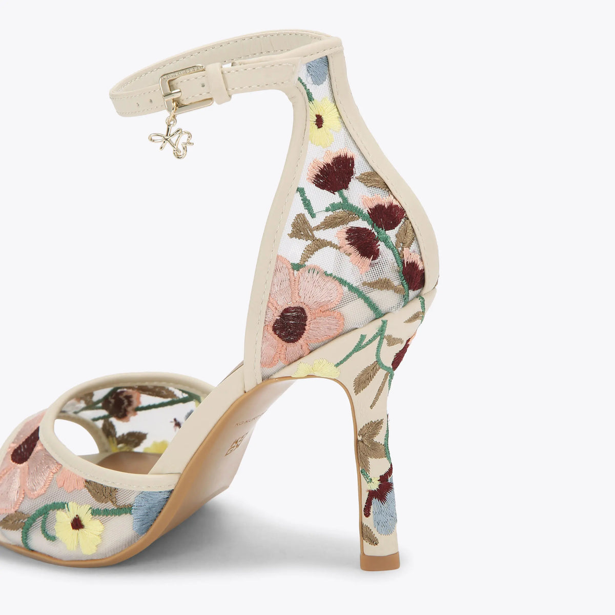 SABRINA HEEL