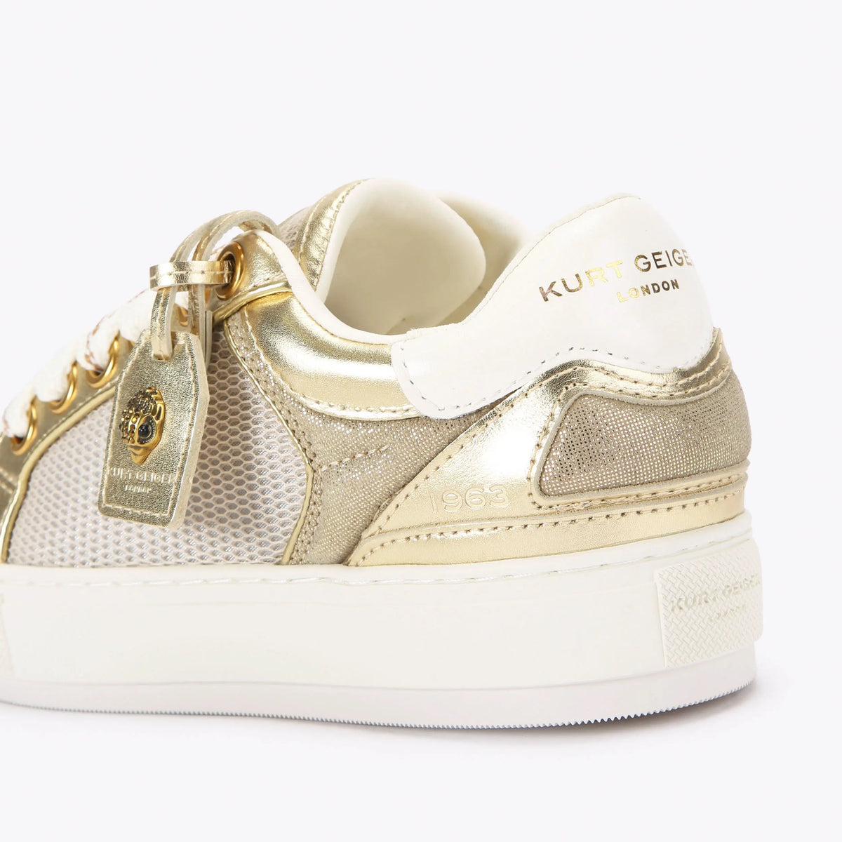 SOUTHBANK TAG SNEAKER