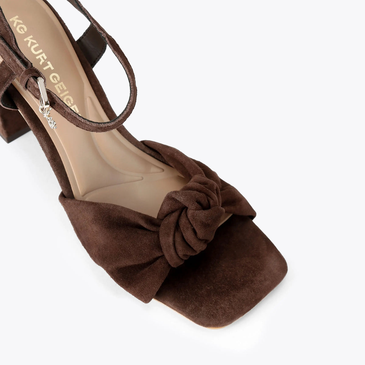 SIGNET HEEL