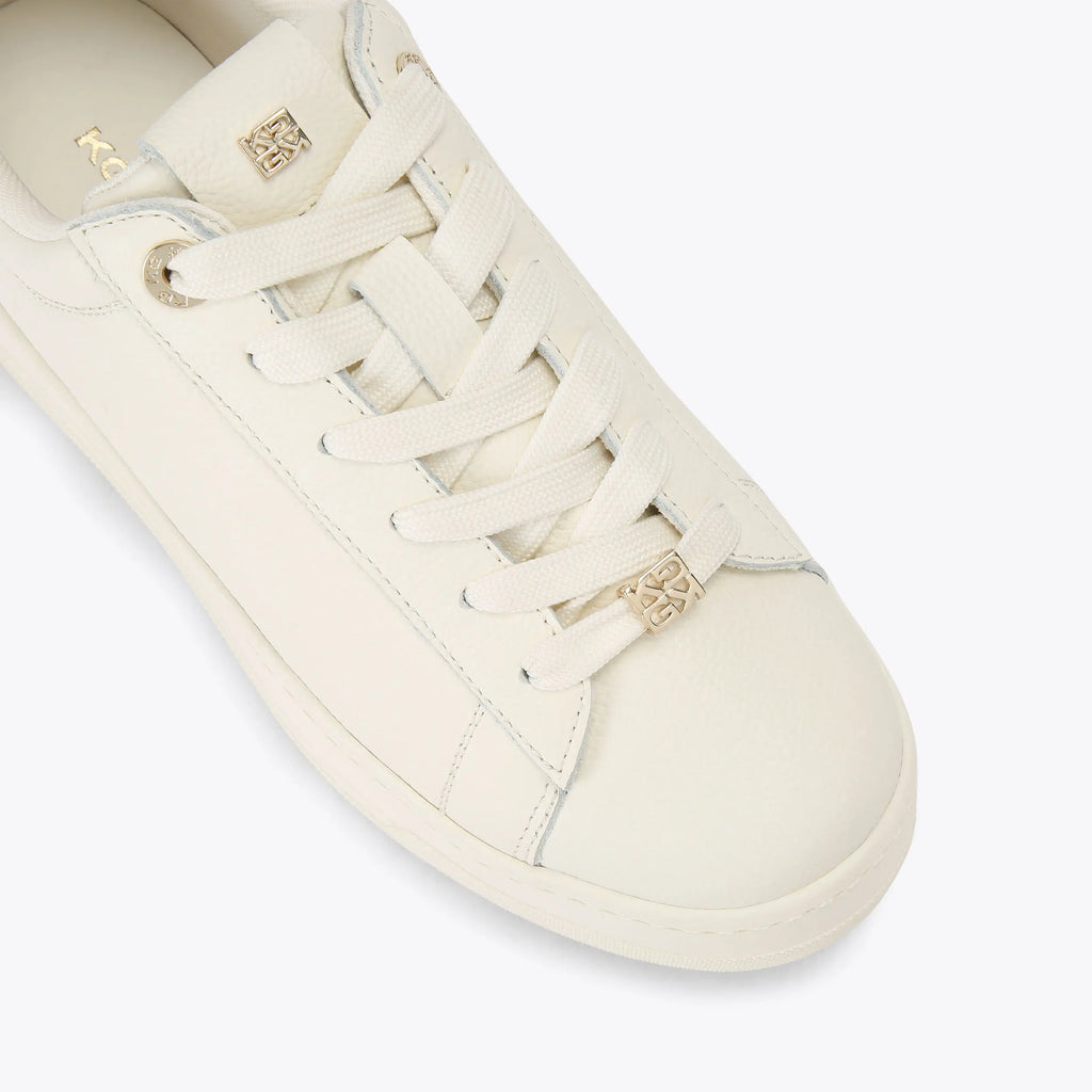 LOGIC SNEAKER