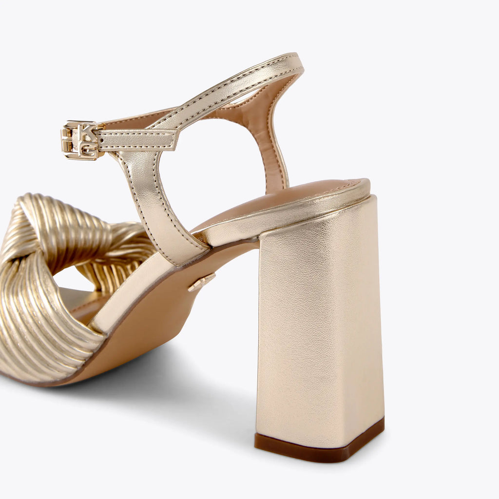SIGNET HEEL