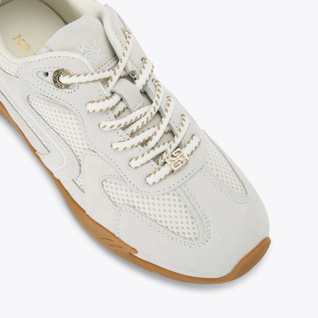 LATHER SNEAKER
