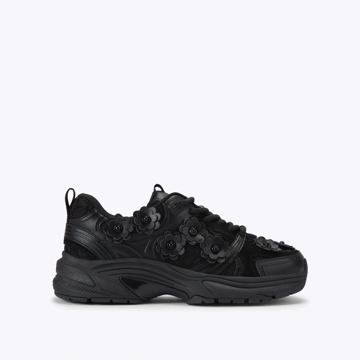LEXIE FLOWER SNEAKER