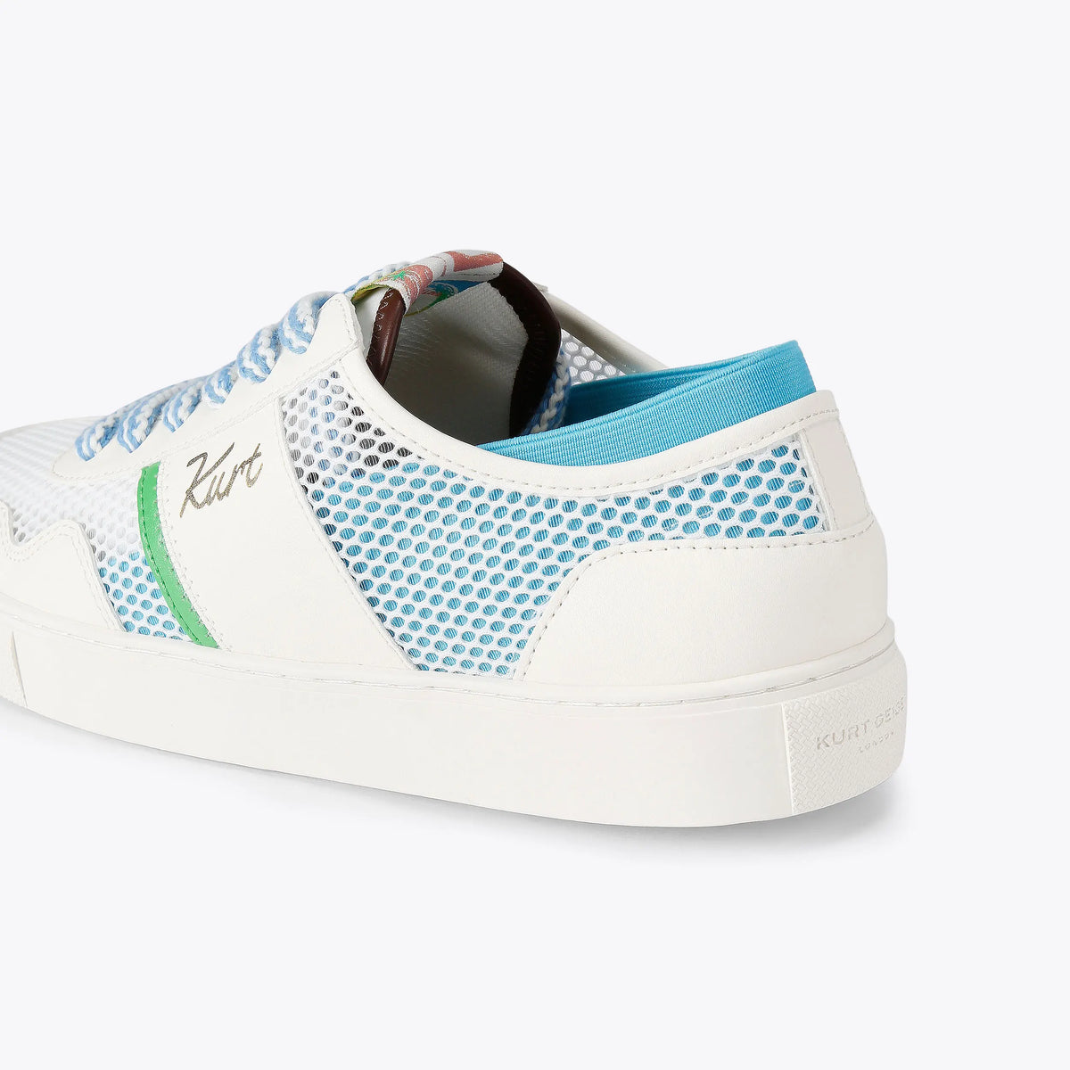 BEACH SNEAKER