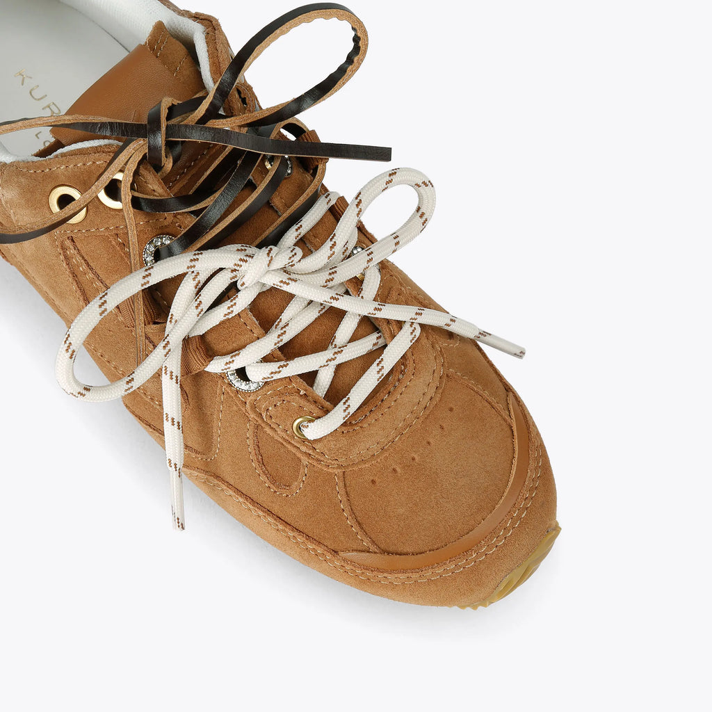 SLIM RUNNER SNEAKER