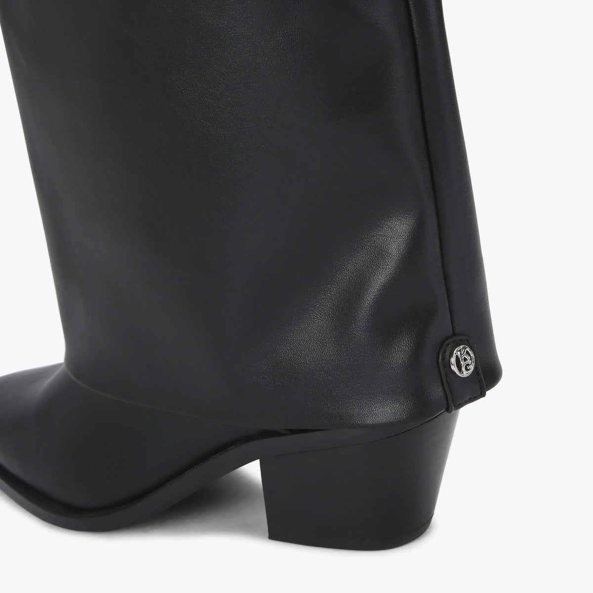 TELLING BOOT