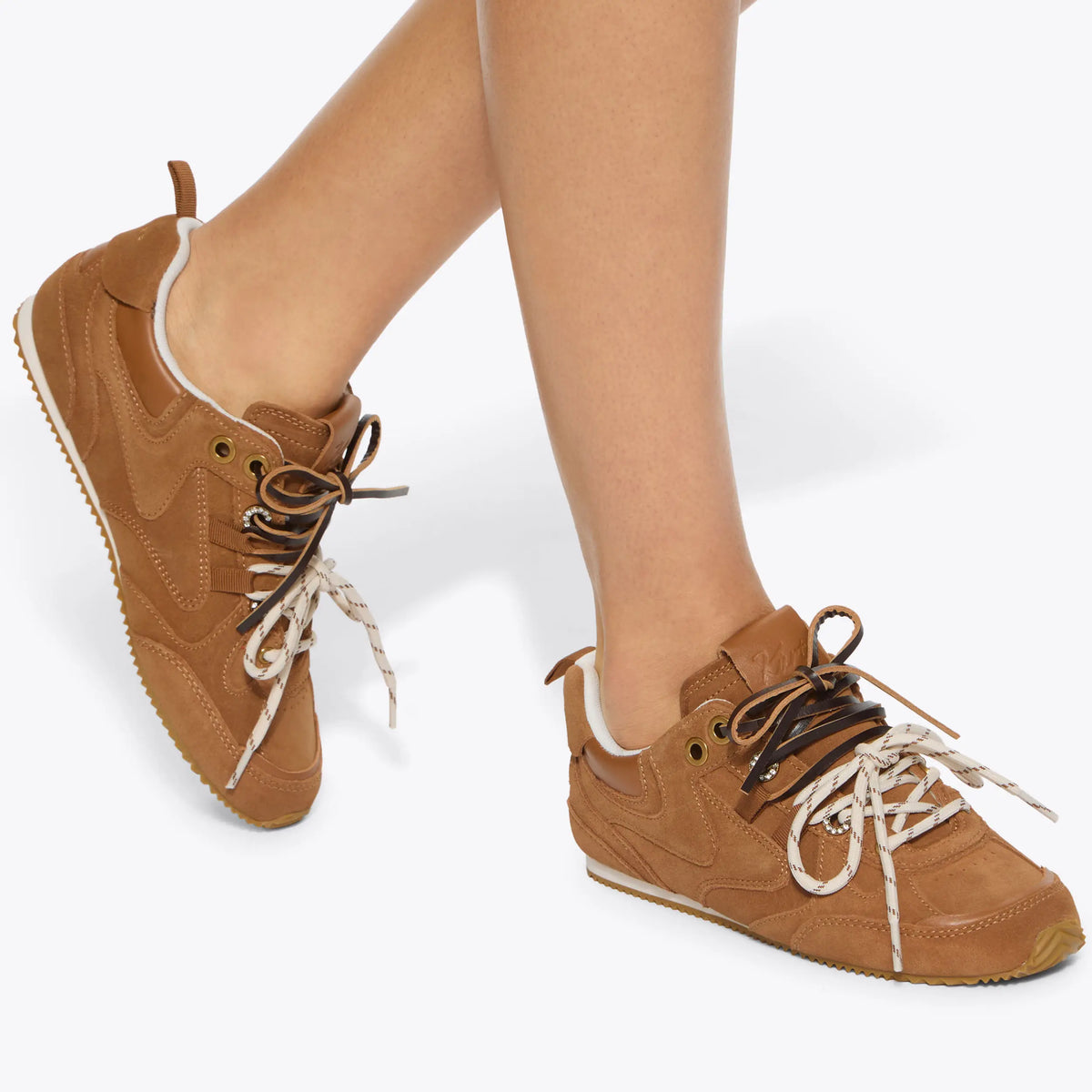 SLIM RUNNER SNEAKER
