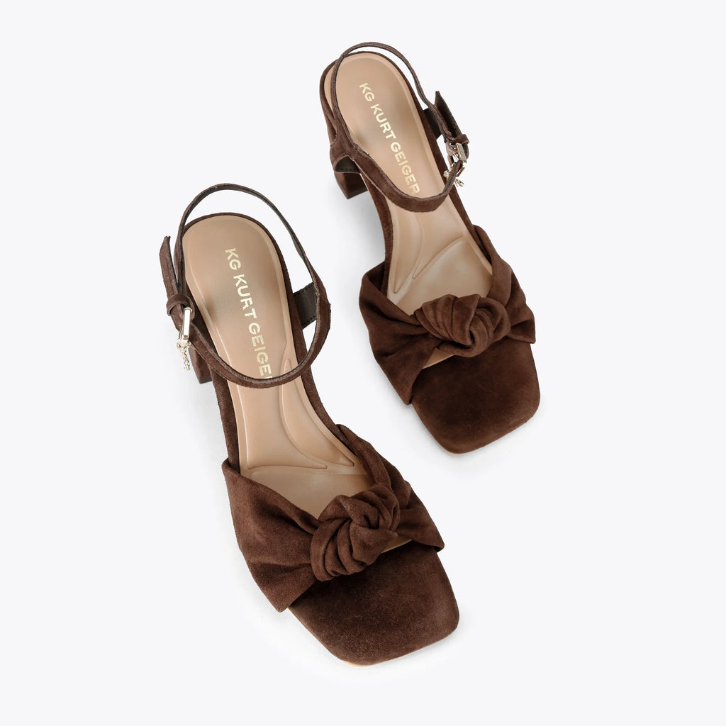 SIGNET HEEL