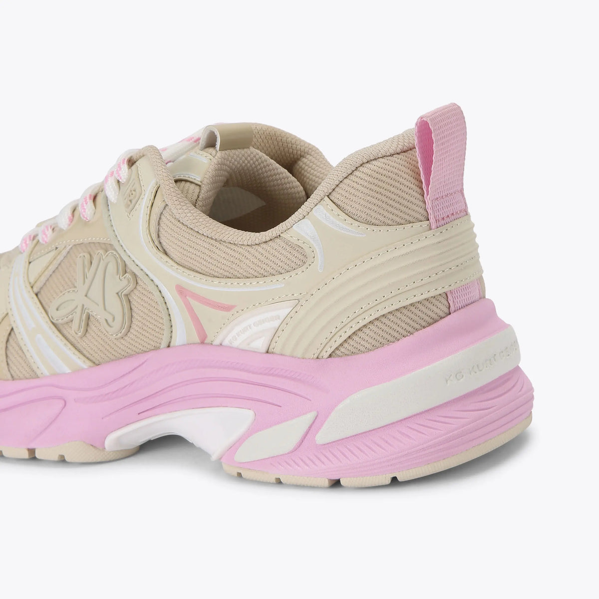 LEXIE SNEAKER