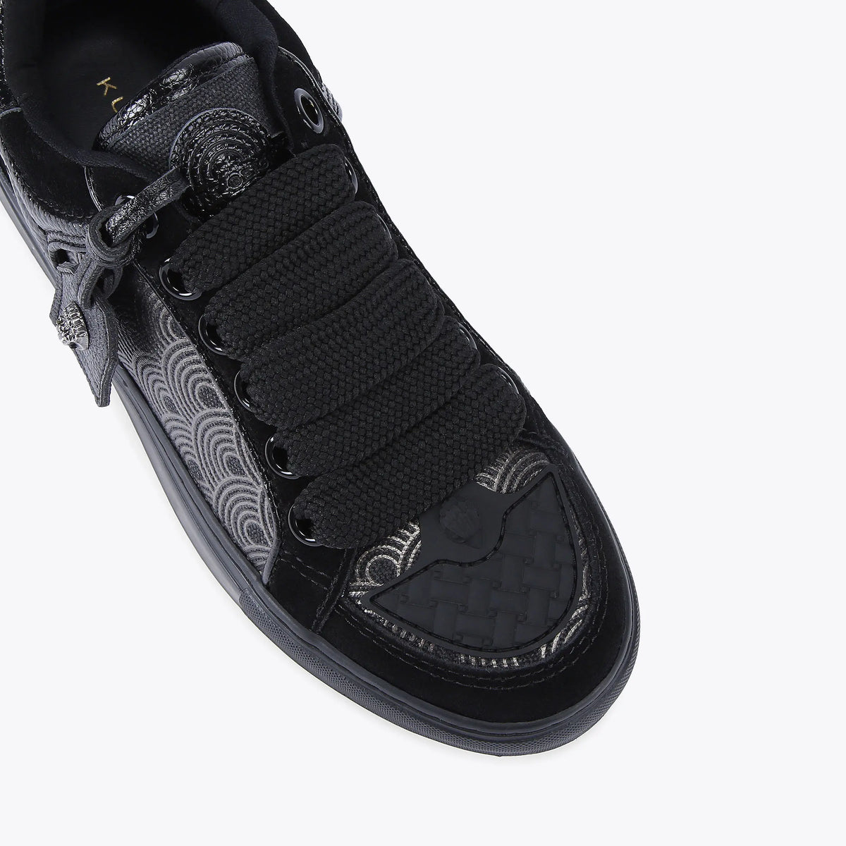 SOUTHBANK TAG SNEAKER