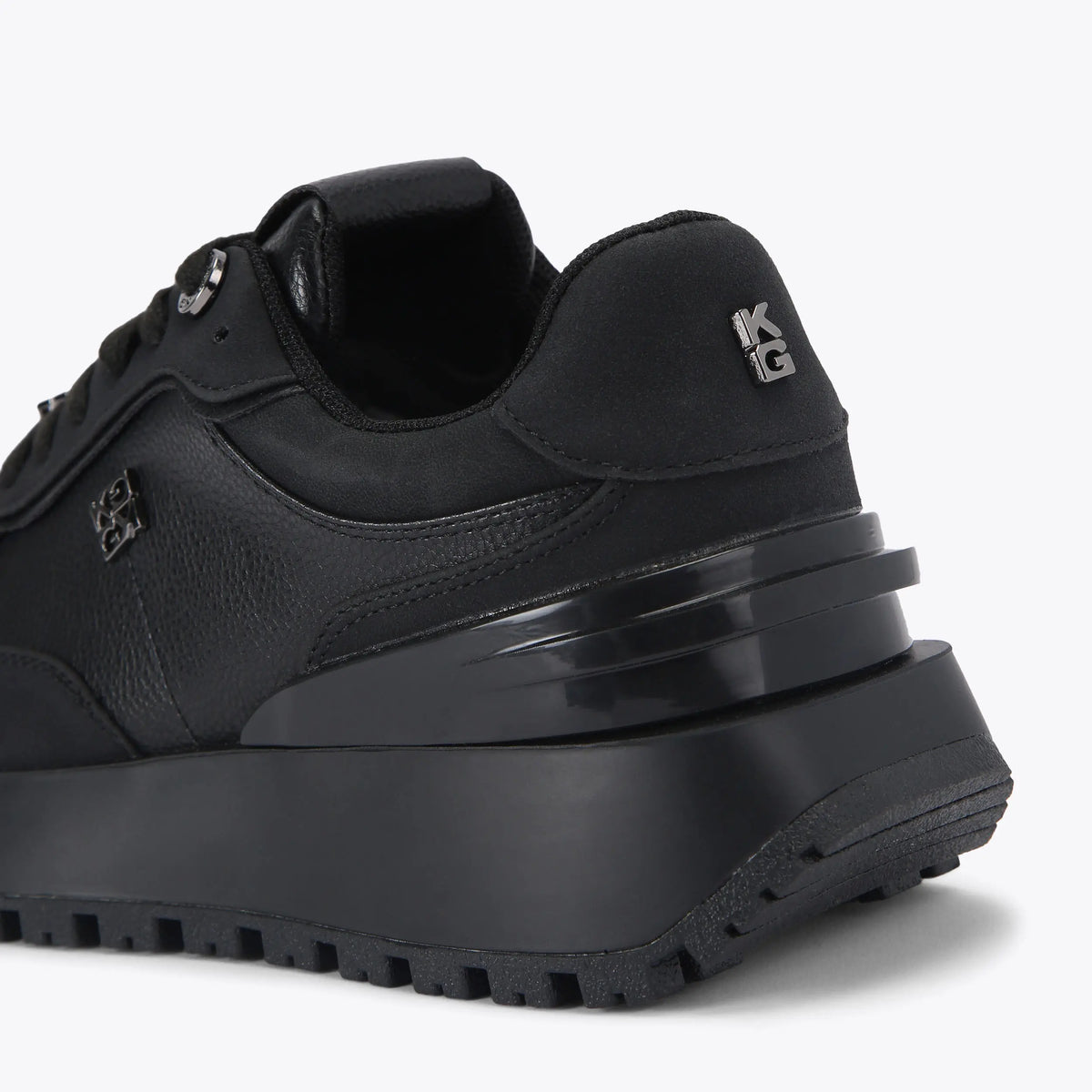 LOUISA SNEAKER
