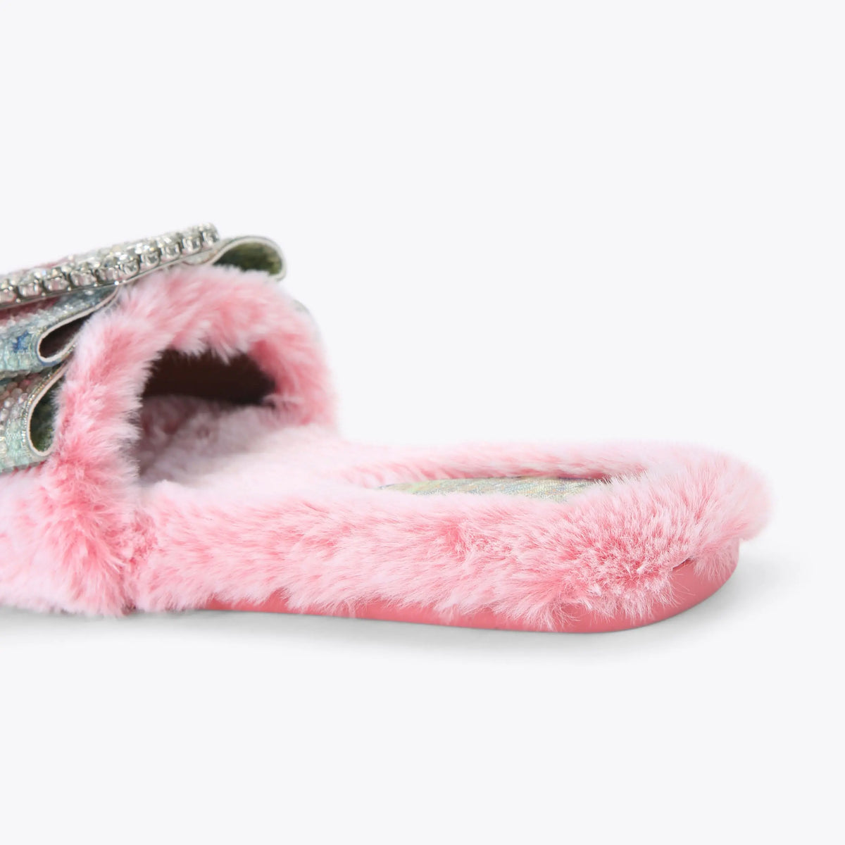 COSY BOW SLIDE