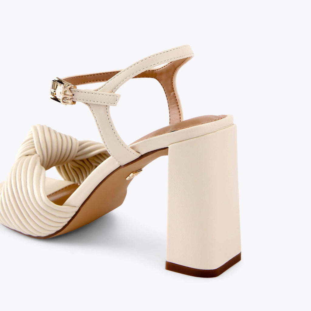 SIGNET HEEL