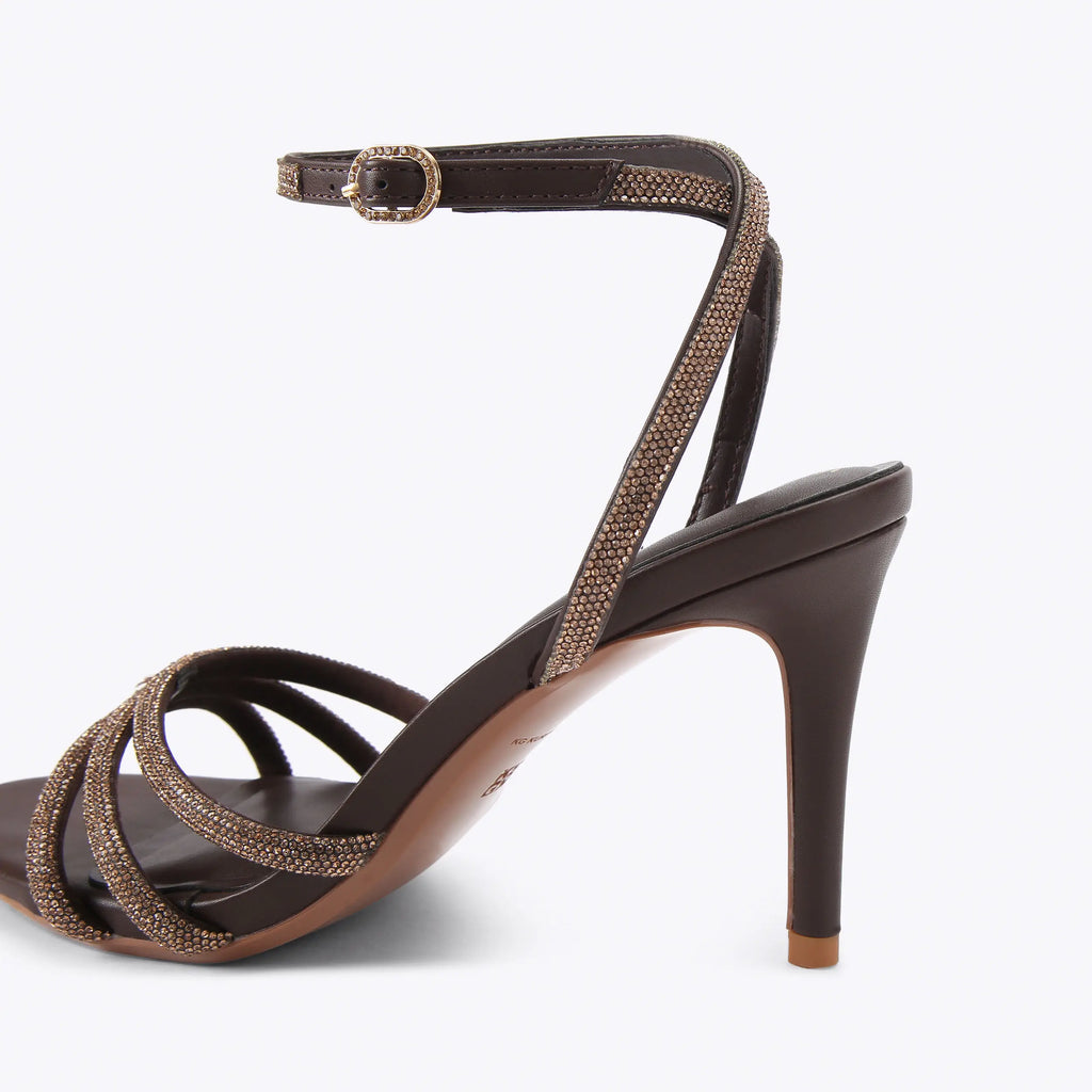 FANCY HEEL