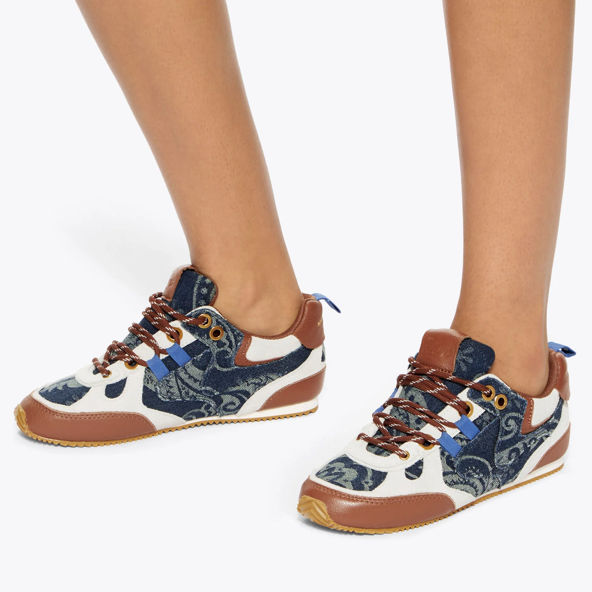 SLIM RUNNER SNEAKER