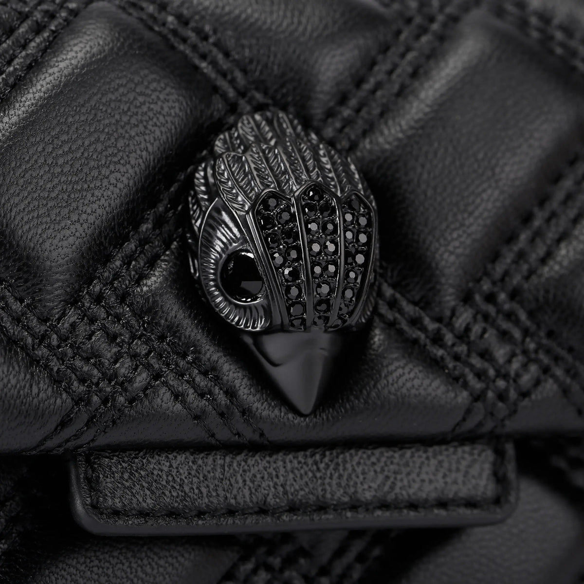 KENSINGTON 17 DRENCH BAG